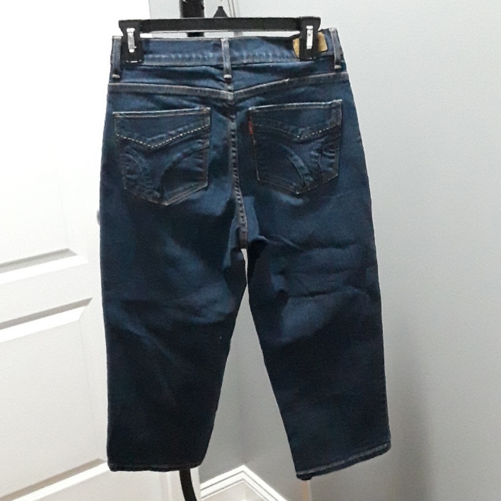 Levis - Picture 6 of 6